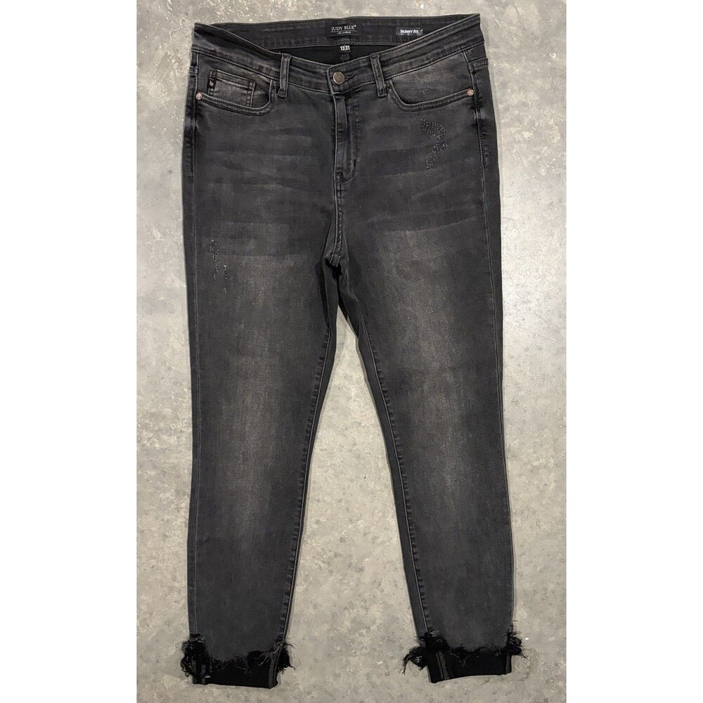Judy Blue Jeans Women’s 13/31 Skinny Fit Distressed Stretch Black Cuffed Raw Hem